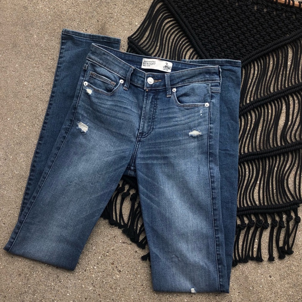 Abercrombie & Fitch Distressed Straight Mid Rise Jeans Size 2 Long